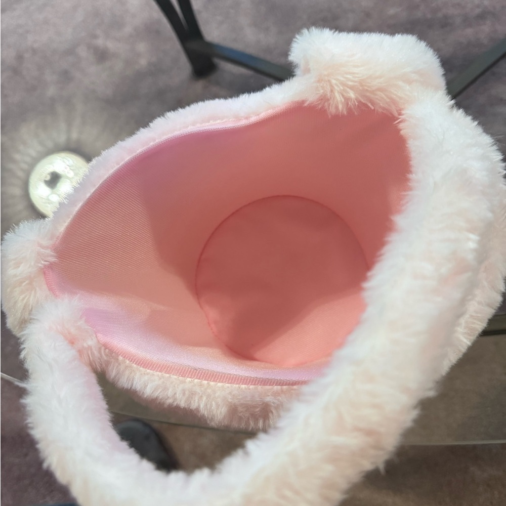 White Easter Bunny Basket. - Picture 5 of 11